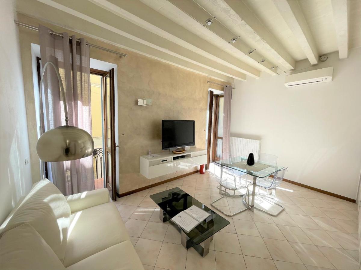 Desenzanoloft Le Petit Bijou - Restyling 2025 - Downtown 代森扎诺-德尔加达 外观 照片